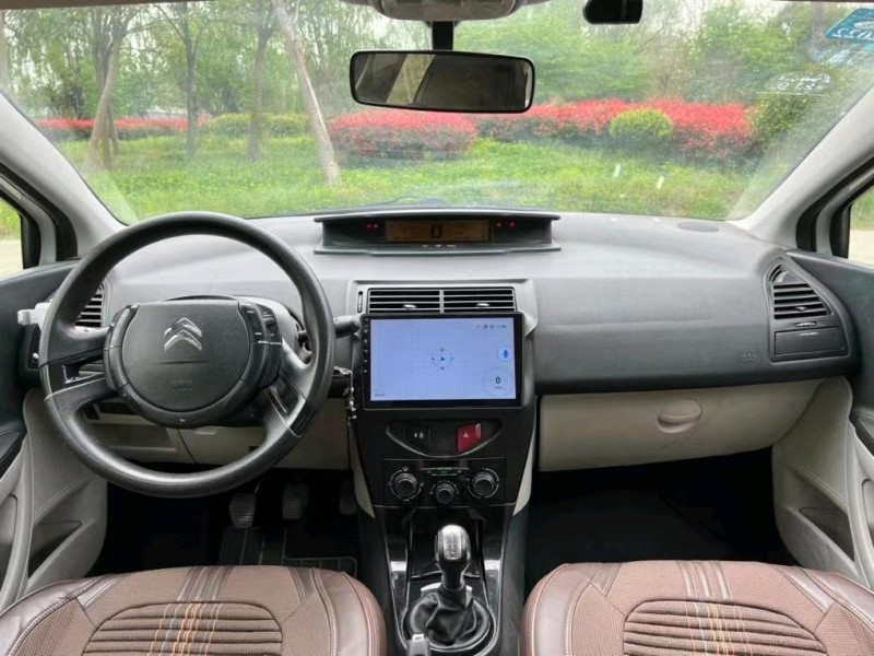 鹽城16年雪鐵龍世嘉7