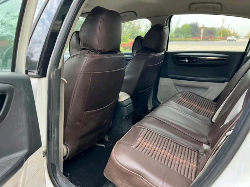 鹽城16年雪鐵龍世嘉9