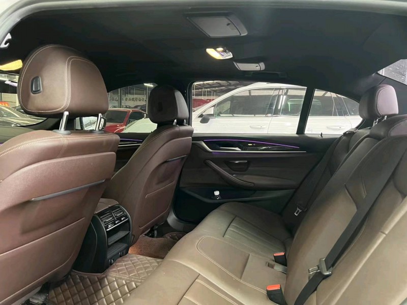 济宁18年宝马5系5