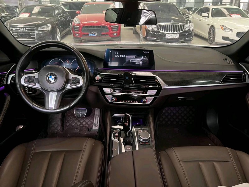 济宁18年宝马5系6