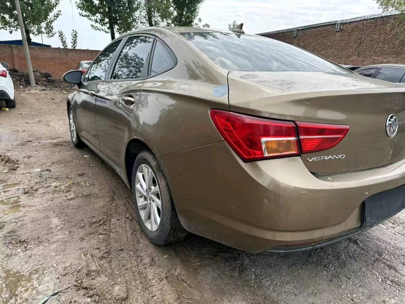 青岛16年别克威朗6