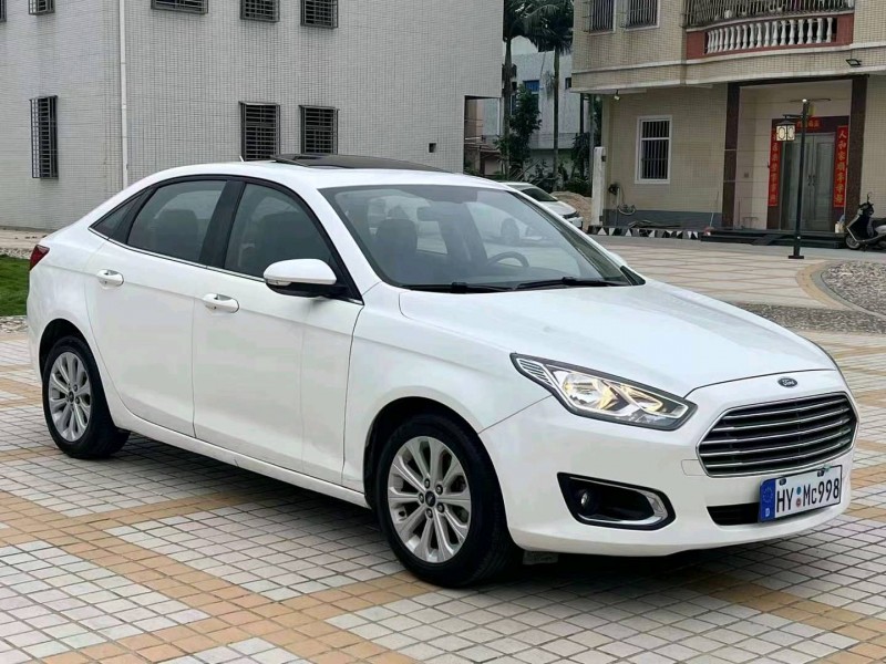 深圳17年福特福睿斯3