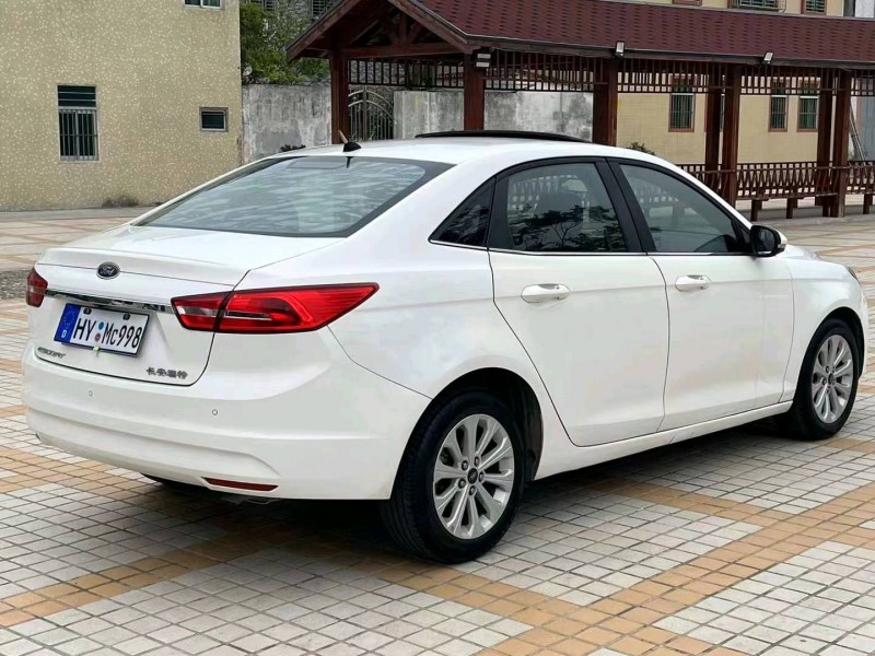 深圳17年福特福睿斯5