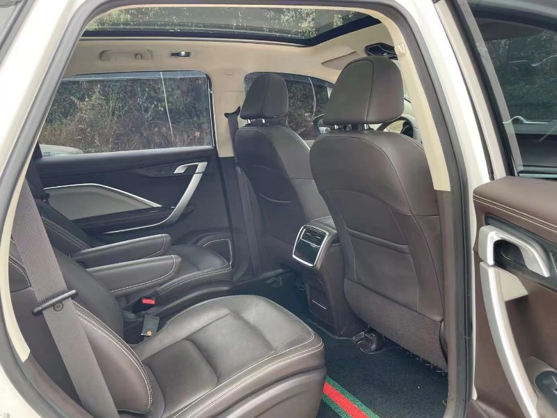 济南20年吉利嘉际9