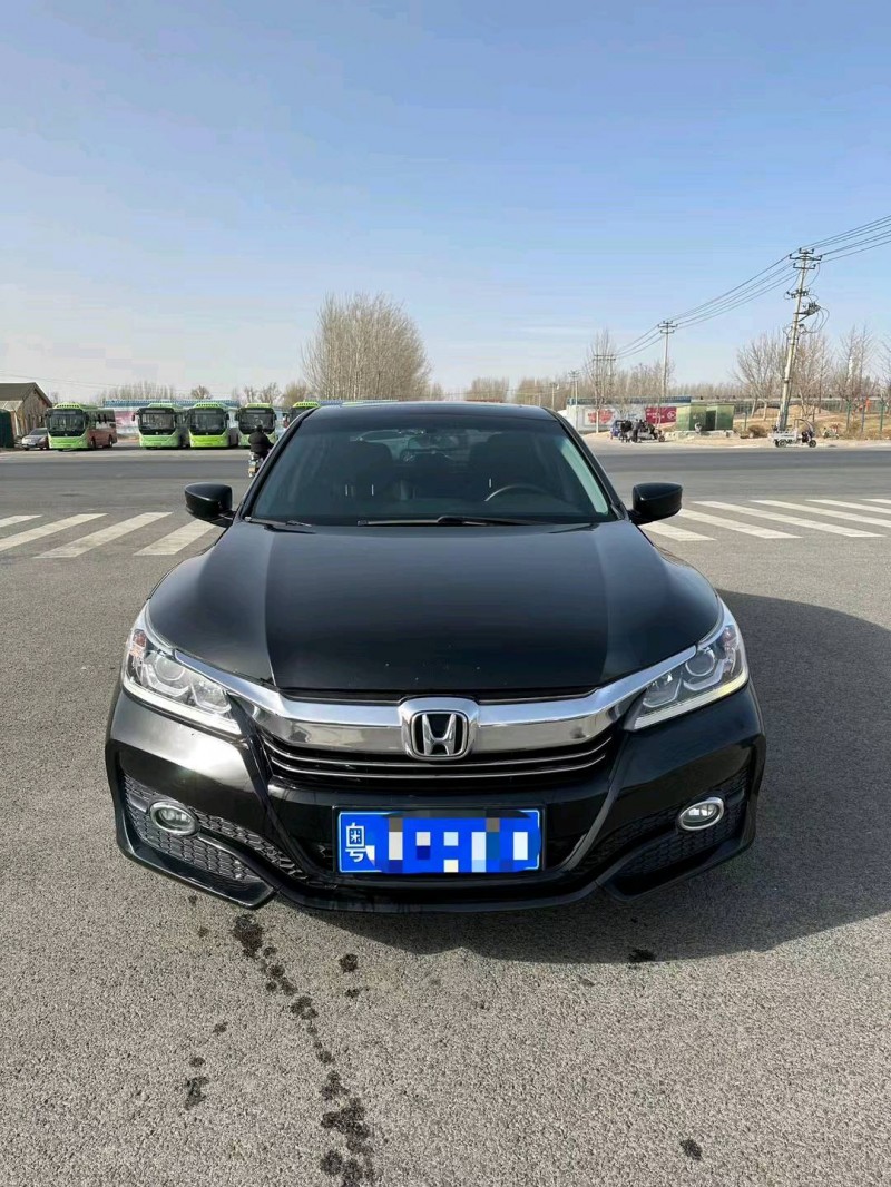 廊坊17年本田雅阁1