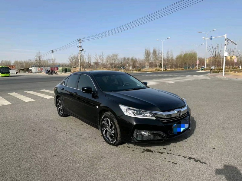 廊坊17年本田雅阁4