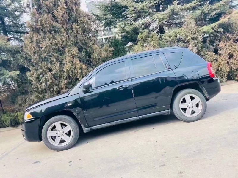 淄博10年Jeep指南者3