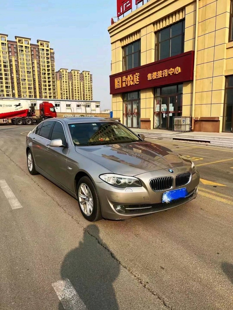 青岛13年宝马5系2