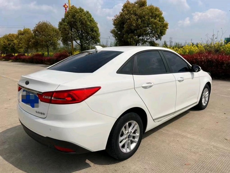 盐城19年福特福睿斯4