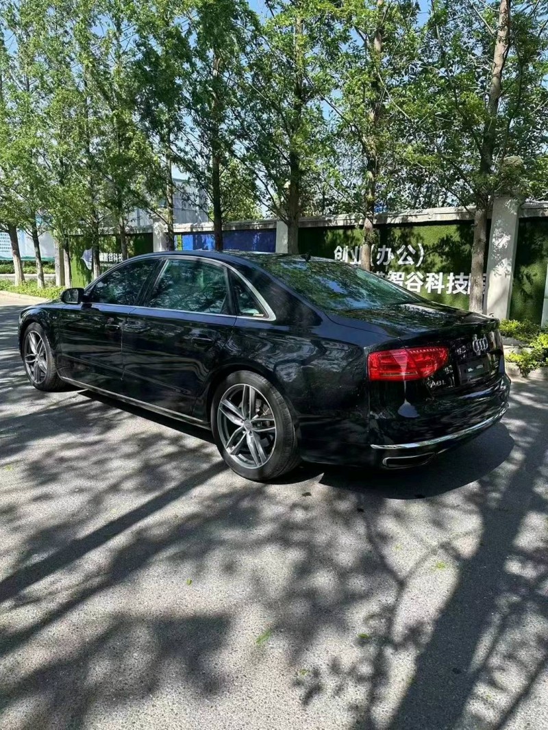 徐州12年奥迪A8L7