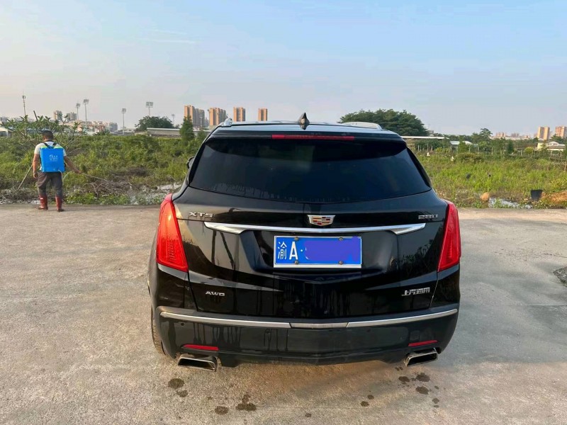 重庆18年凯迪拉克XT54