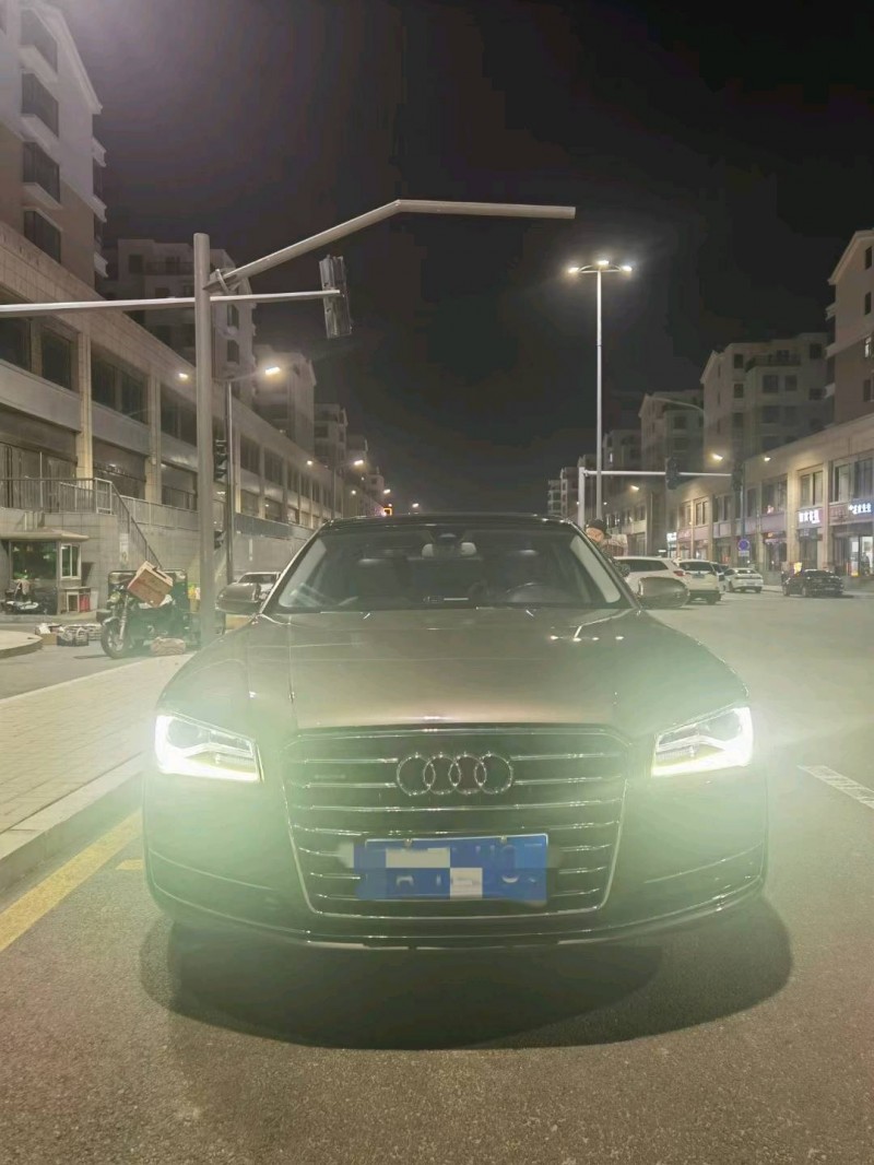 保定15年奥迪A8L1