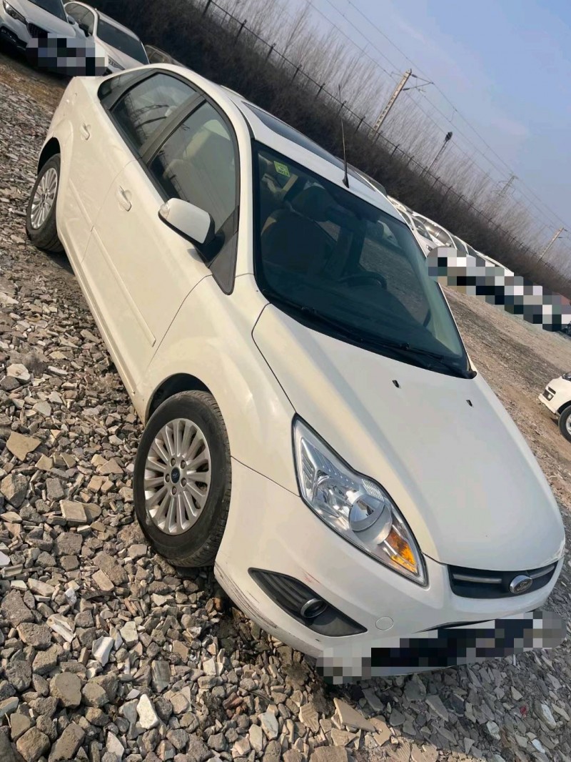 临沂18年福特福克斯2