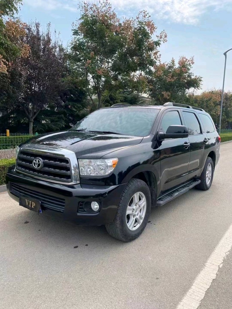 潍坊15年丰田红杉3