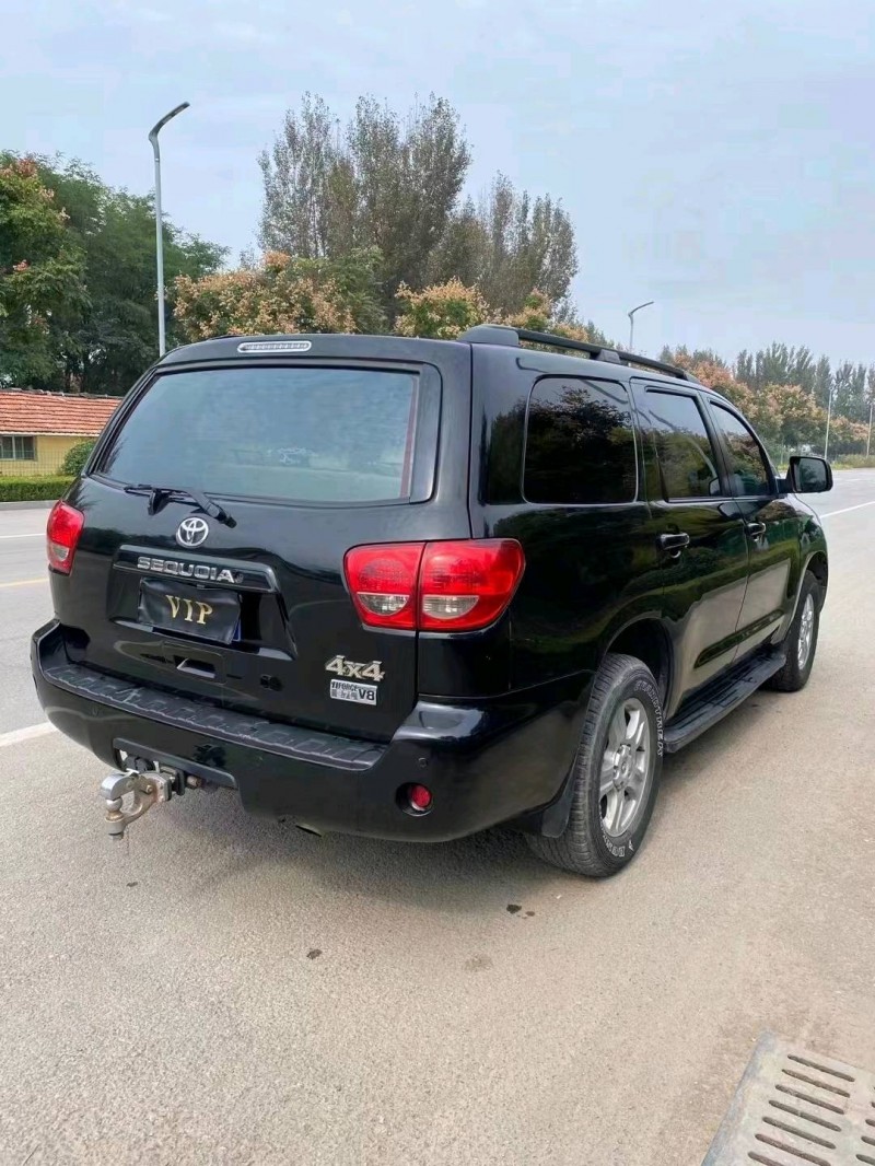 潍坊15年丰田红杉4