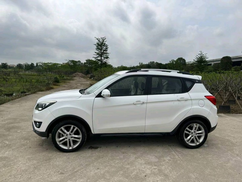 中山18年长安汽车CS353