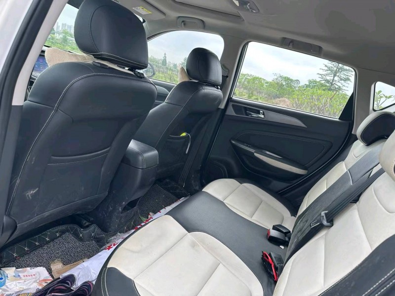 中山18年长安汽车CS357