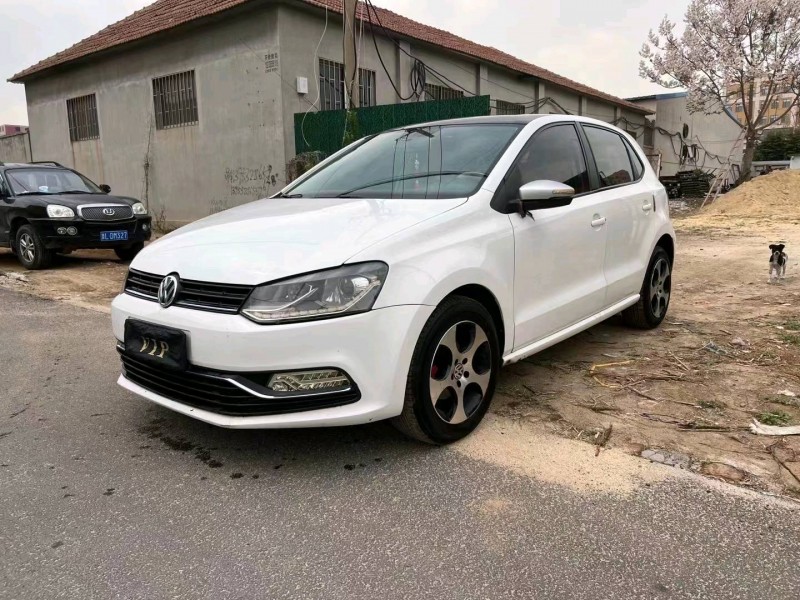 青岛16年大众polo2