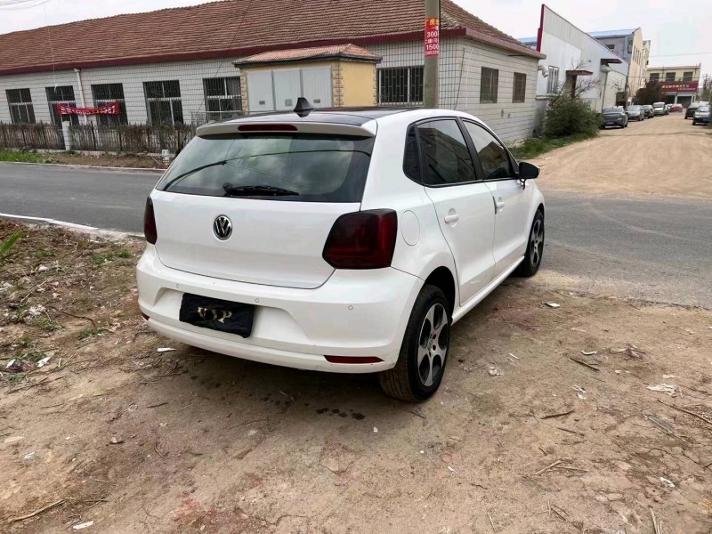 青岛16年大众polo8