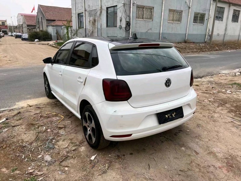 青岛16年大众polo9