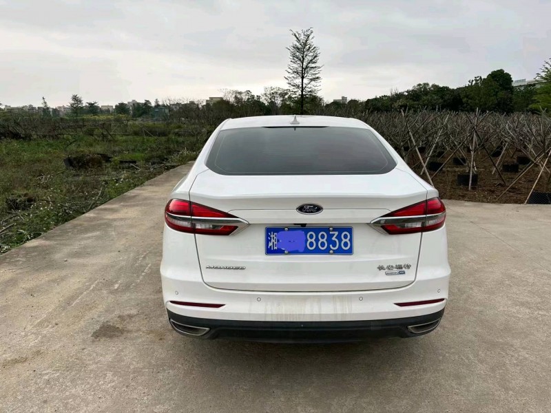 中山20年福特蒙迪欧8