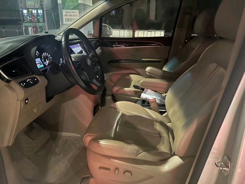 嘉兴18年别克GL85