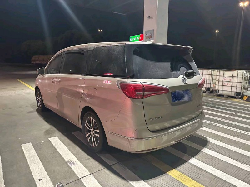 嘉兴18年别克GL88