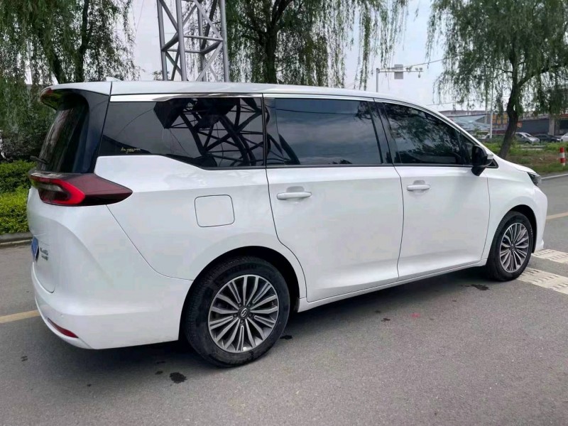 济南19年传祺M63