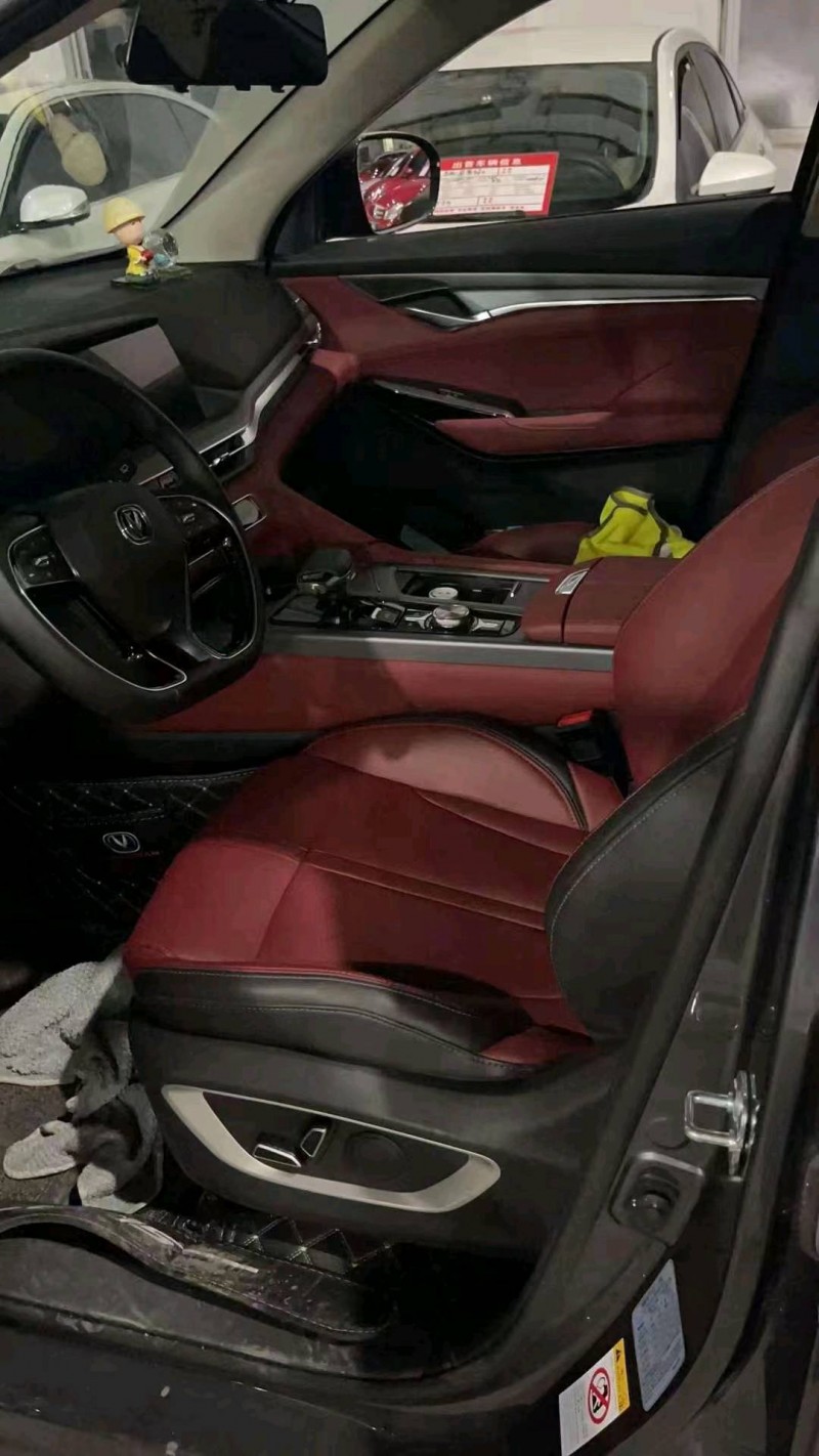 深圳22年长安汽车CS752