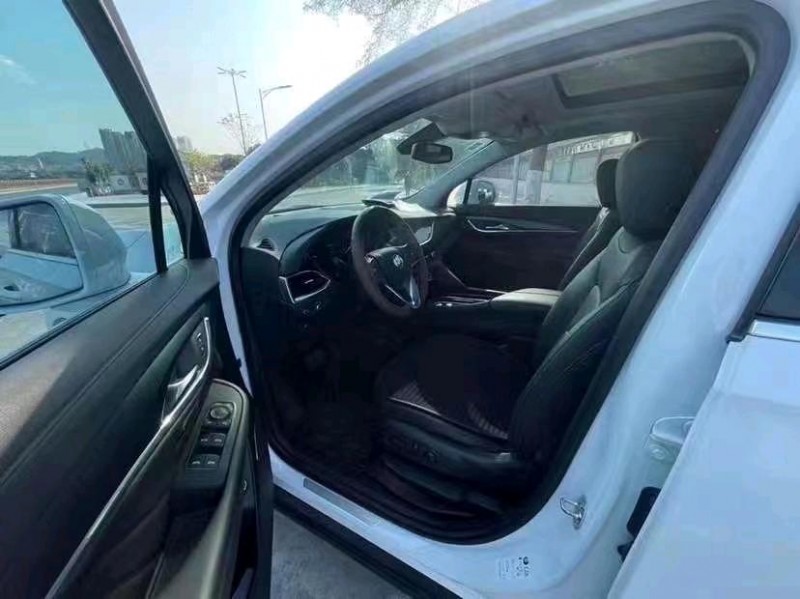 深圳21年别克昂科旗8