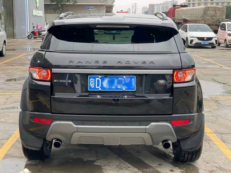 广州14年路虎极光9