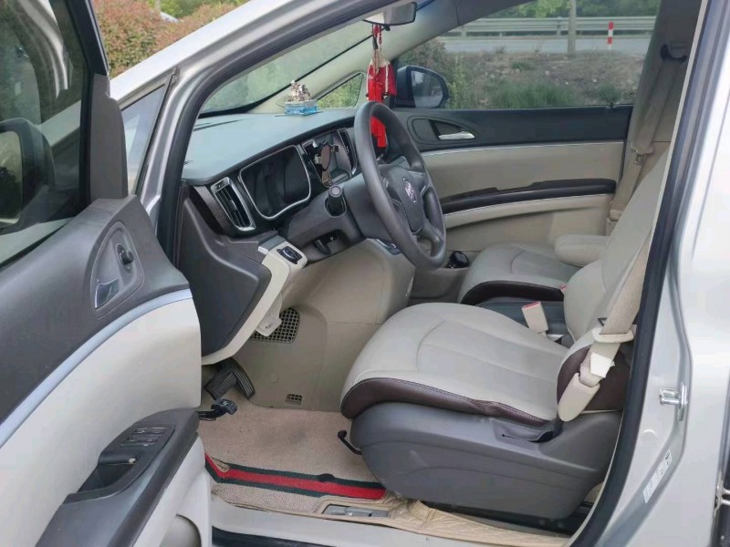 徐州13年别克GL88