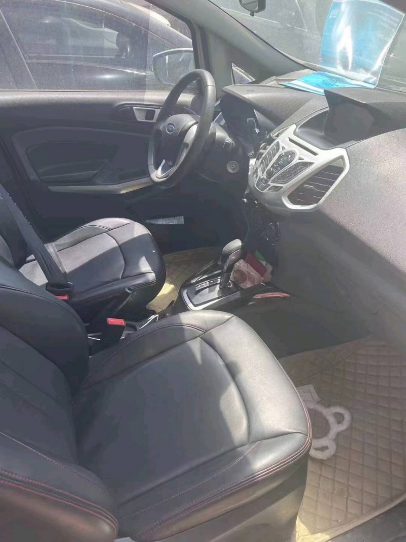 青岛13年福特翼搏4