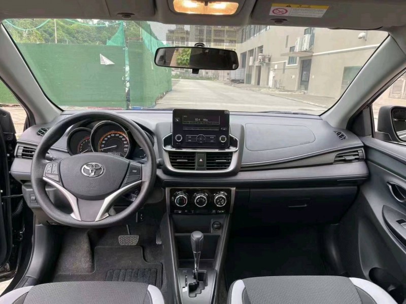 深圳22年丰田YARiS L 致炫4