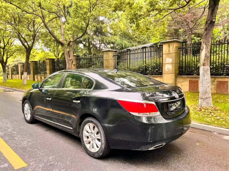 嘉兴13年别克君越6