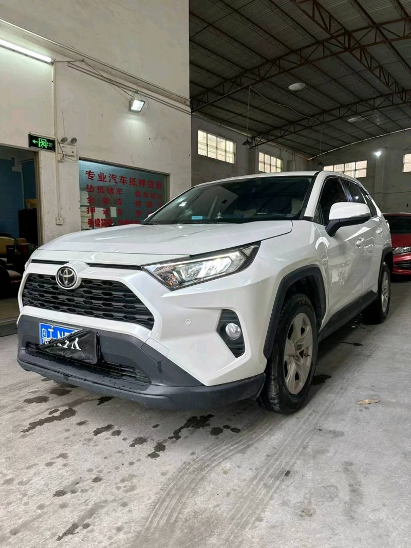 中山22年丰田RAV4荣放3