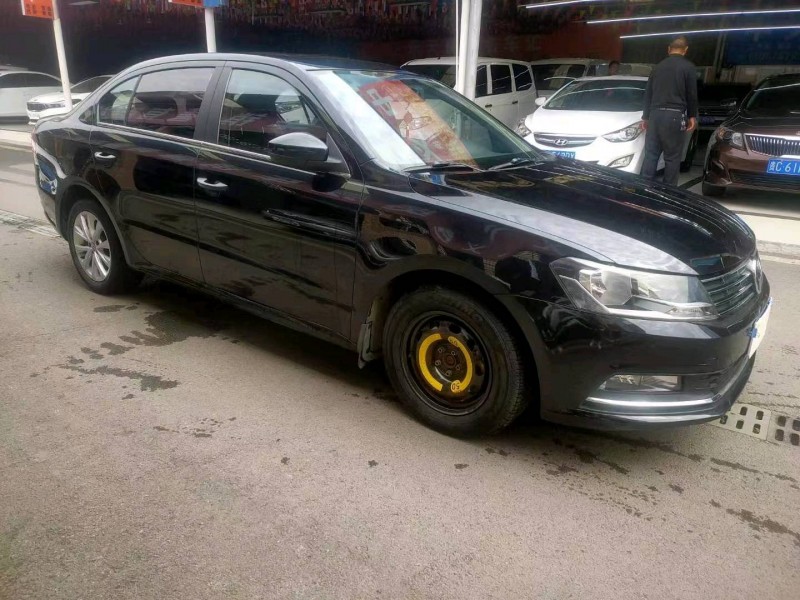 成都16年大众朗逸3