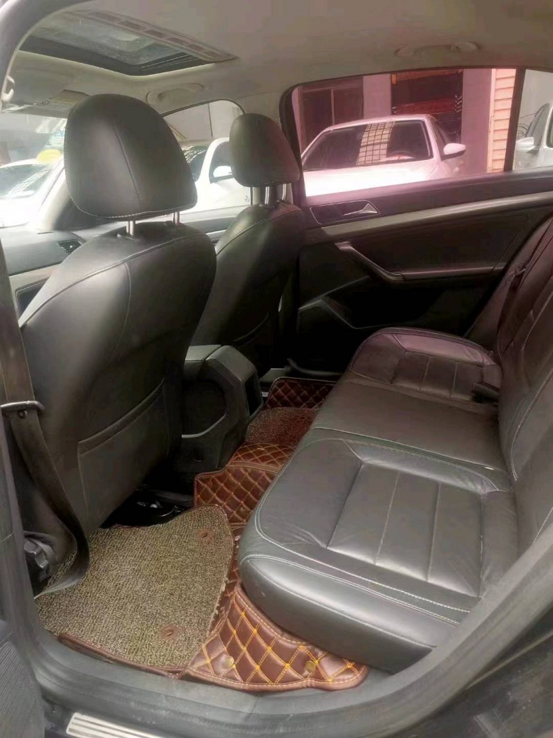 成都16年大众朗逸4