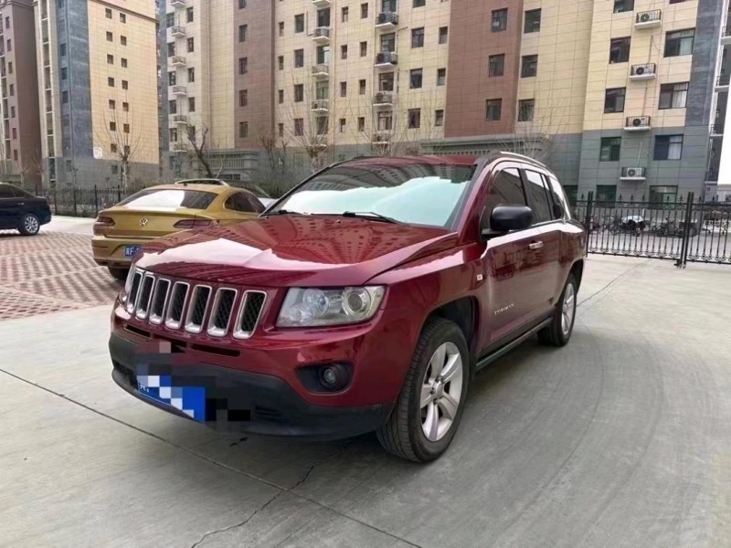 保定12年Jeep指南者3