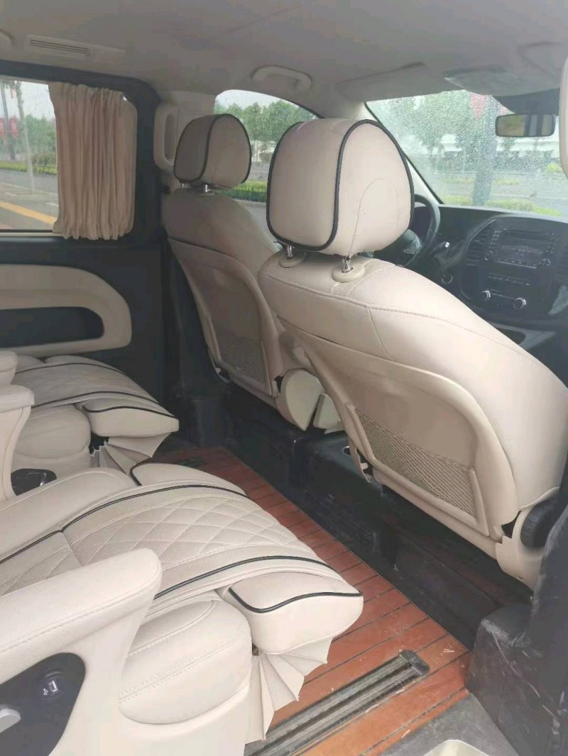 淄博17年奔驰威霆5