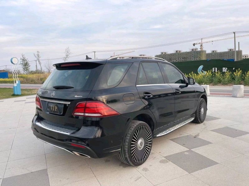 宿迁17年奔驰GLE8