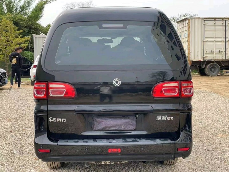 深圳20年东风菱智6