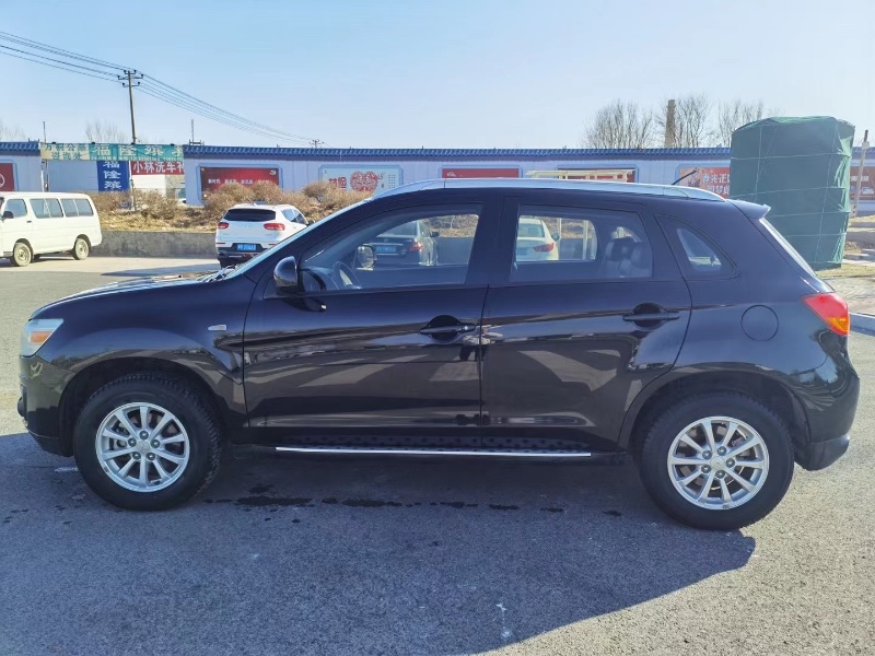 廊坊16年三菱劲炫3