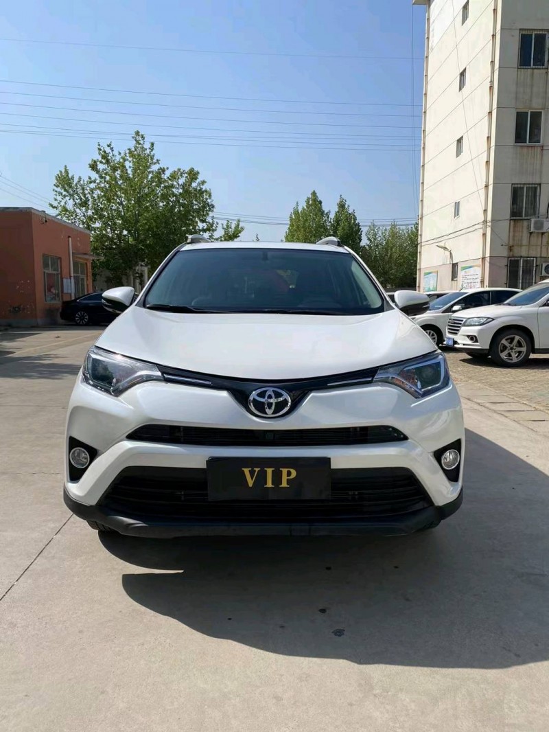 青岛18年丰田RAV4荣放1