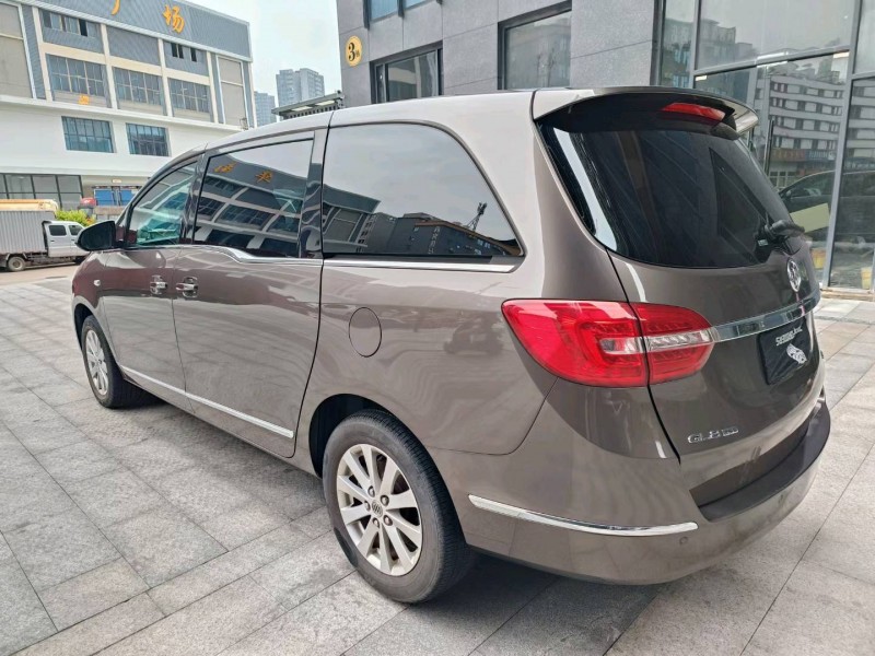 广州18年别克GL82