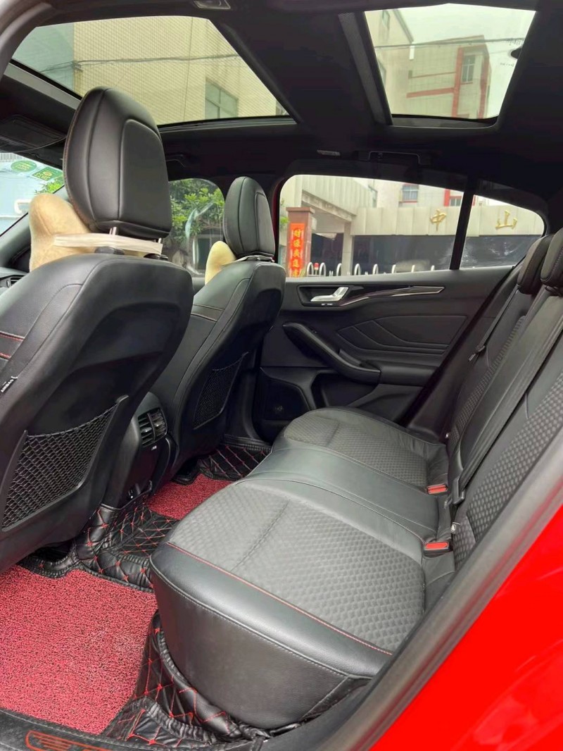 中山20年福特福克斯6