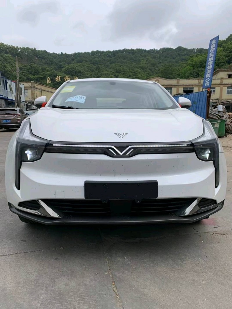 中山23年哪吒U1