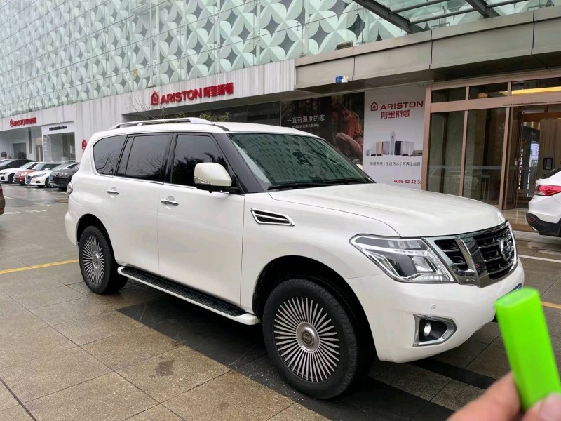 武汉20年日产途乐3