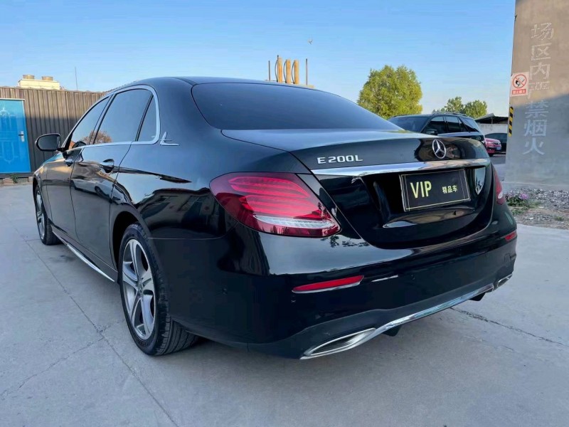 青岛18年奔驰E9