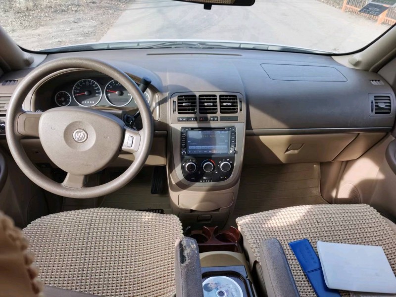 临沂12年别克GL85